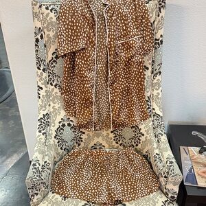 Crescent Brown and White Patterned Garment